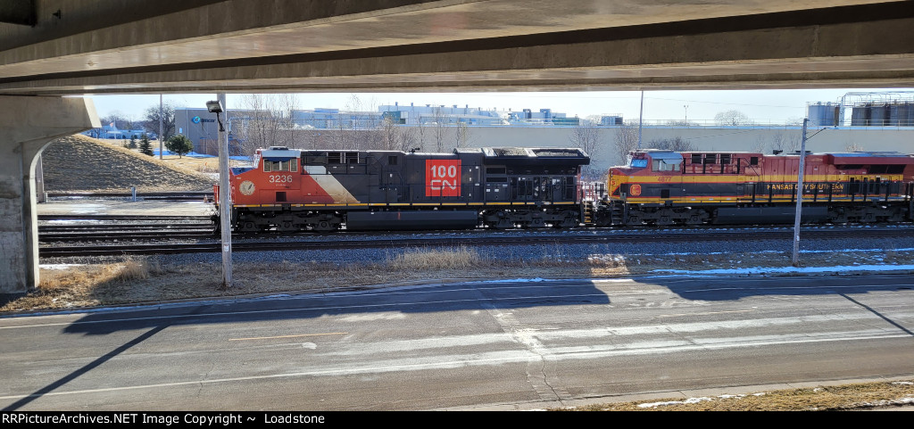 CN 3236 KCS 4877